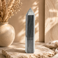 Silber Obsidian Turm