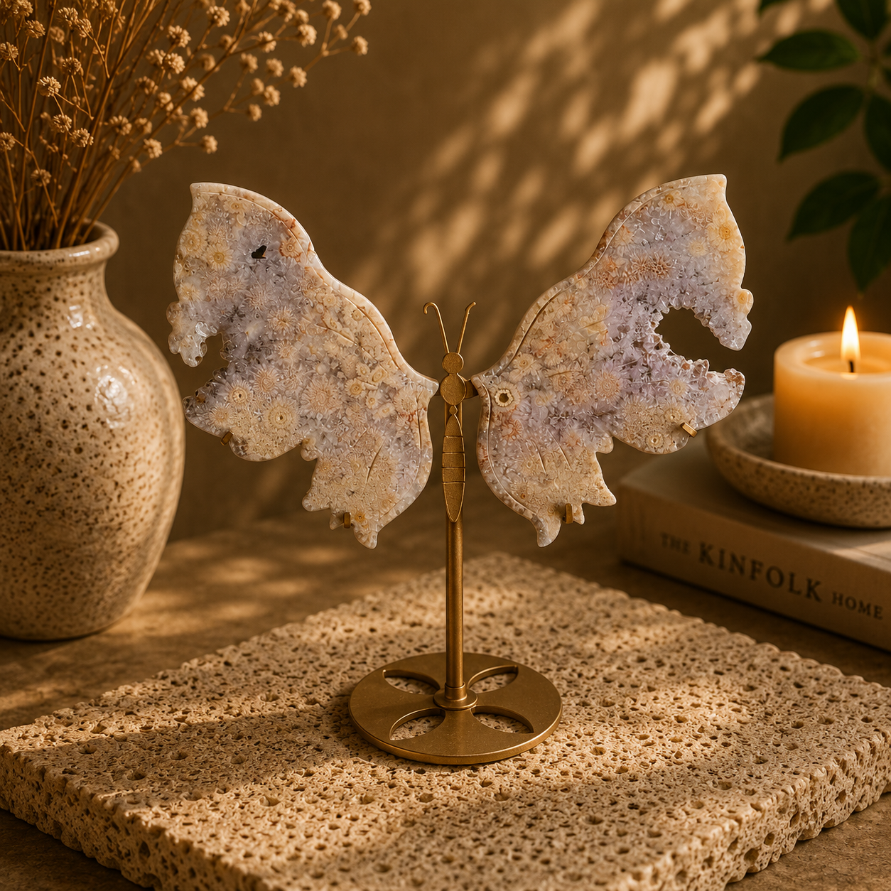Pinker Blumenachat Schmetterling